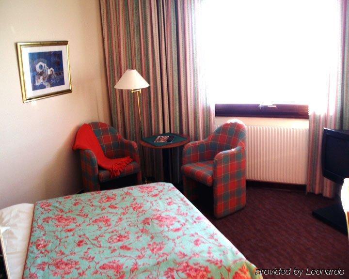 Karlskoga Hotell & Konferens Pokój zdjęcie