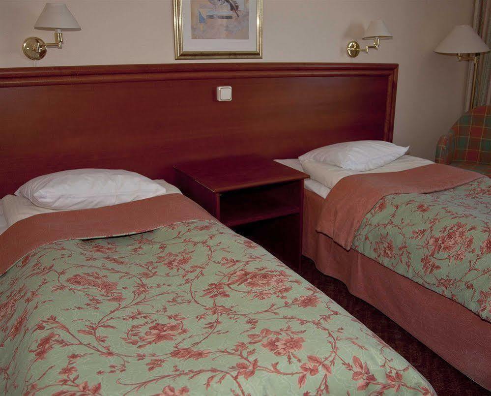 Karlskoga Hotell & Konferens Zewnętrze zdjęcie